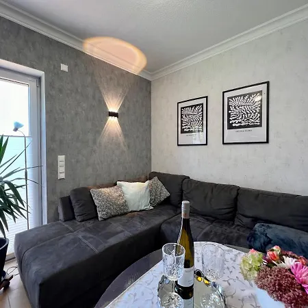 Ferienwohnung Cleo - 5 Minuten Vom Schloss Dankern Entfernt Haren Exterior photo