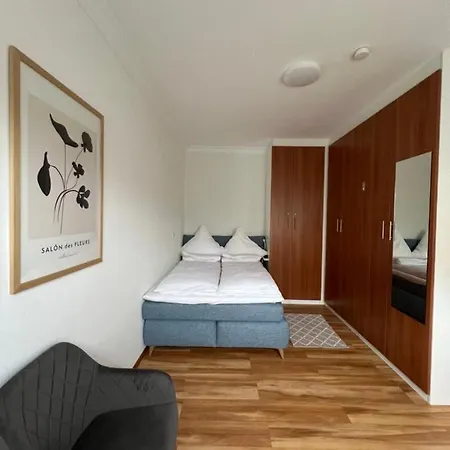 Ferienwohnung Cleo - 5 Minuten Vom Schloss Dankern Entfernt Haren Exterior photo